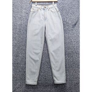VTG Levis 521 Mom Jeans Size 28X30 (8 Short) Light Wash High Rise 90s USA Blue